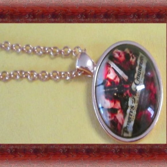 Gold Tone Pirates Of The Caribbean Theme Necklace Gothic Style - Picture 1 of 1
